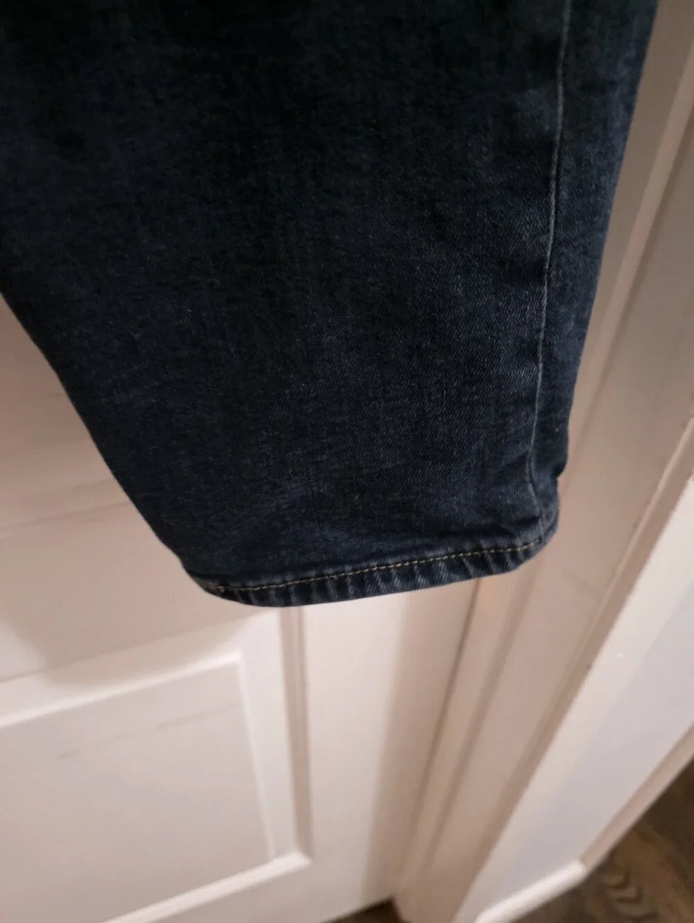 LEVIS 501 30X30 Classic Levis  Dark Blue Denim Jeans with Contrast Stitching
